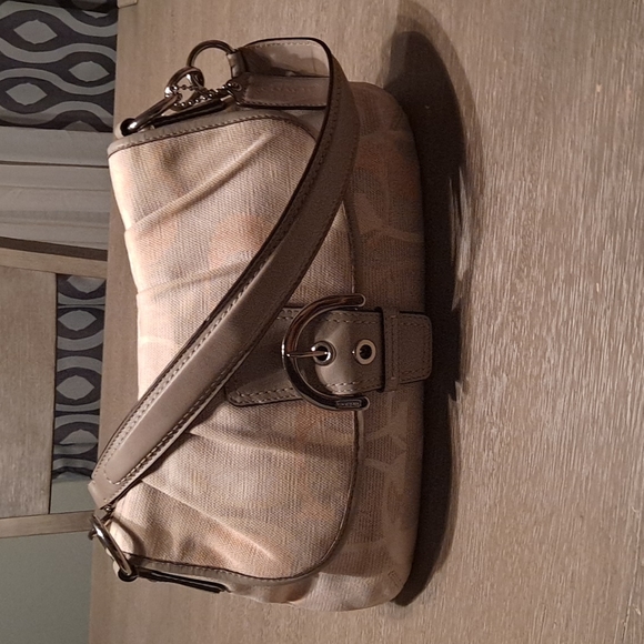 Coach Soho Shoulder Bag - Picture 1 of 11